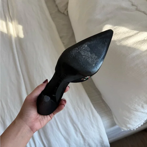 Vintage Blumarine Floral Embroidered Heels - Picture 5 of 5